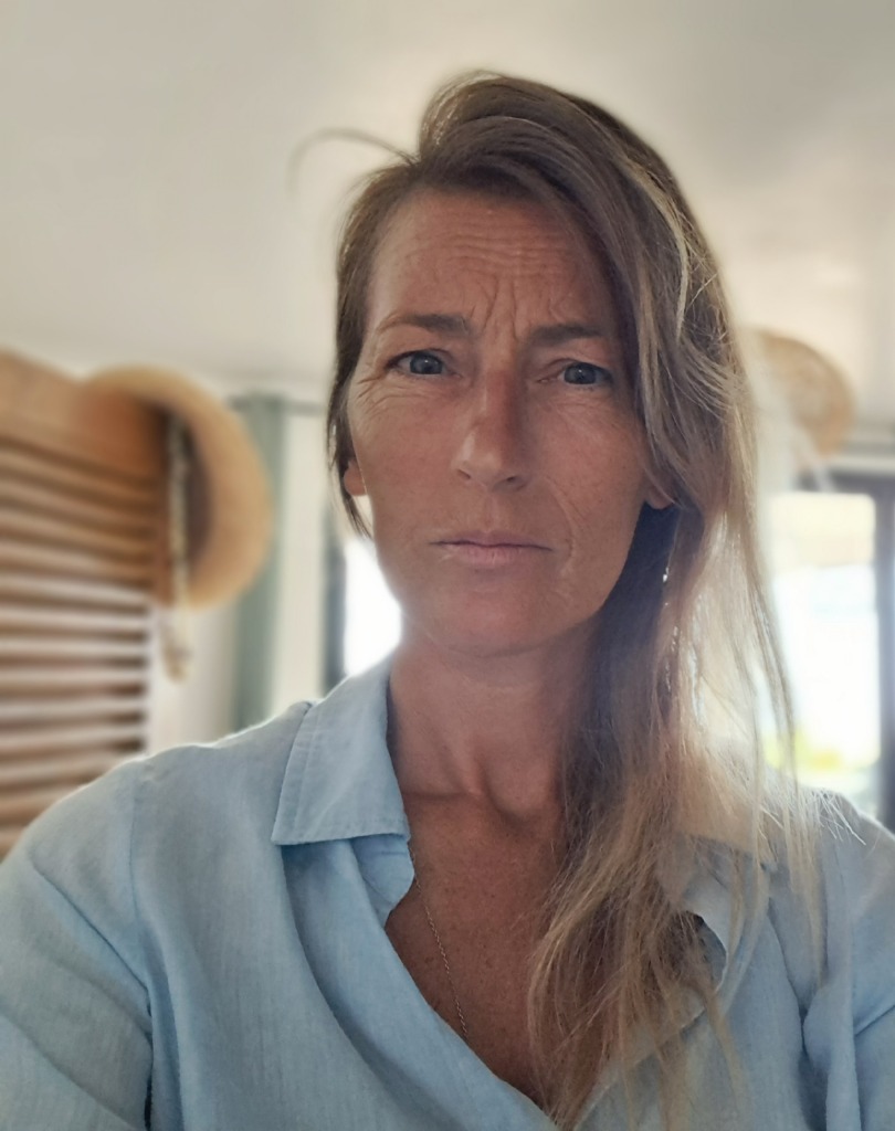 photo portrait Hiljalleen Thérapie