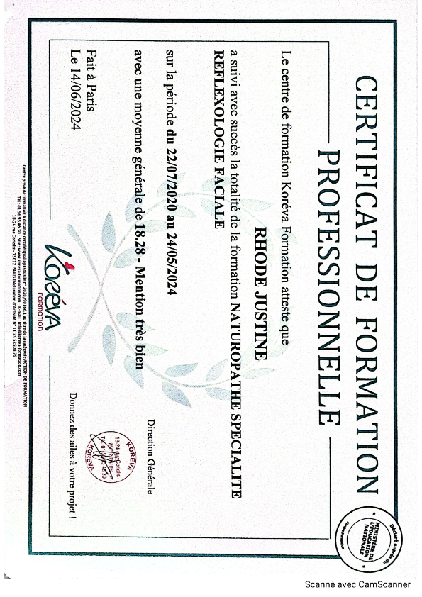 photo diplome Justine - Mères Originelles