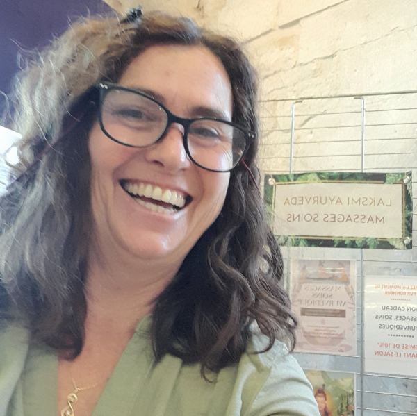 Cabinet Lakshmi Ayurveda thérapeute orinne Meera  