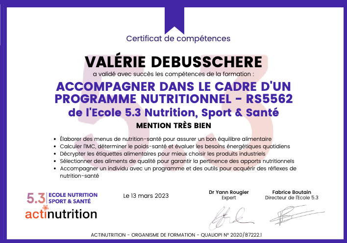 photo diplome Valérie DEBUSSCHERE