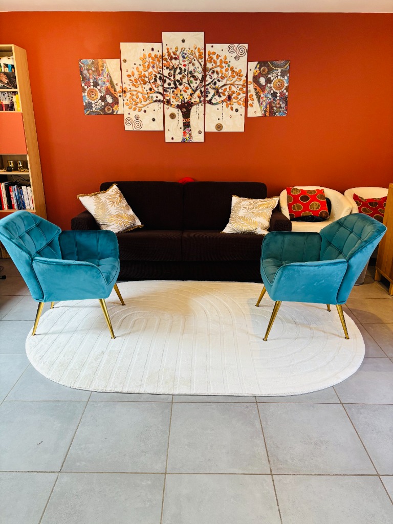 photo cabinet Emilie SUDAN