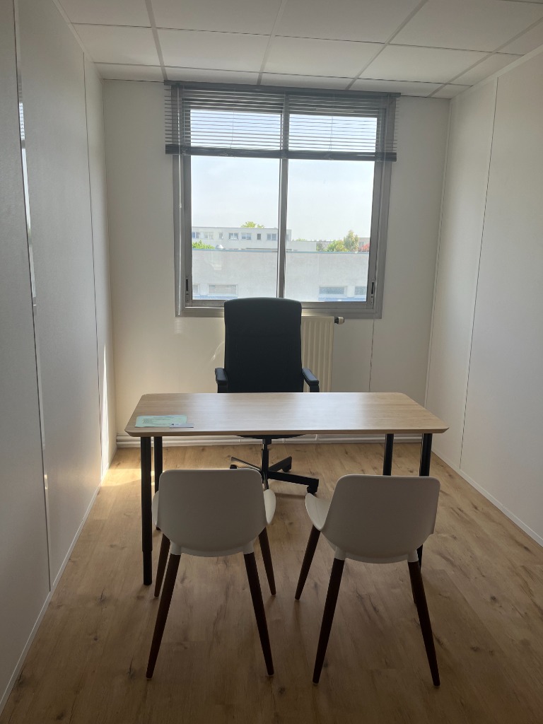 photo cabinet Laura Sokol