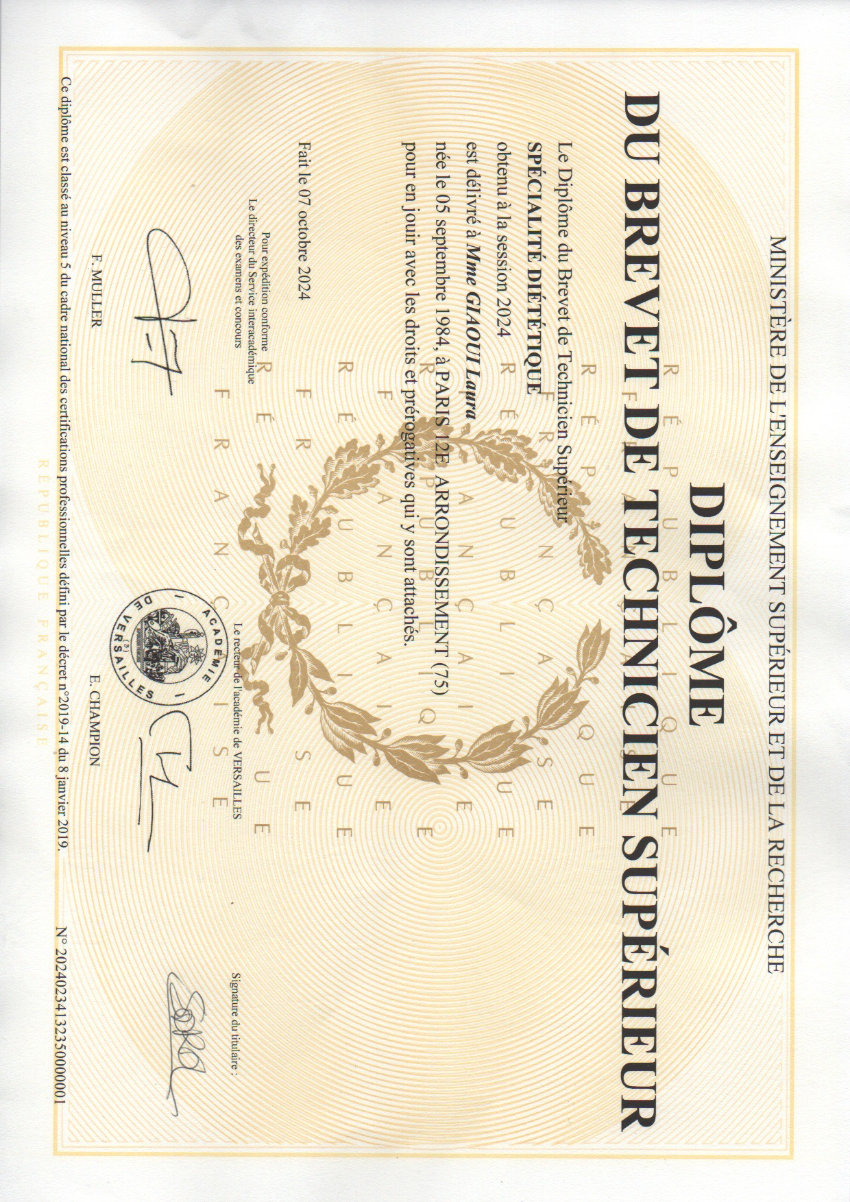 photo diplome Laura Sokol