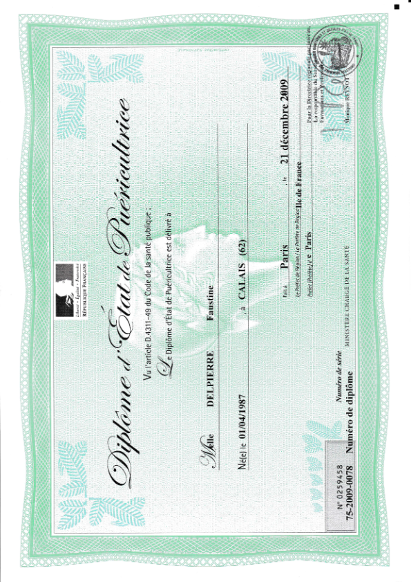 photo diplome Faustine Pichon - Parenthèse