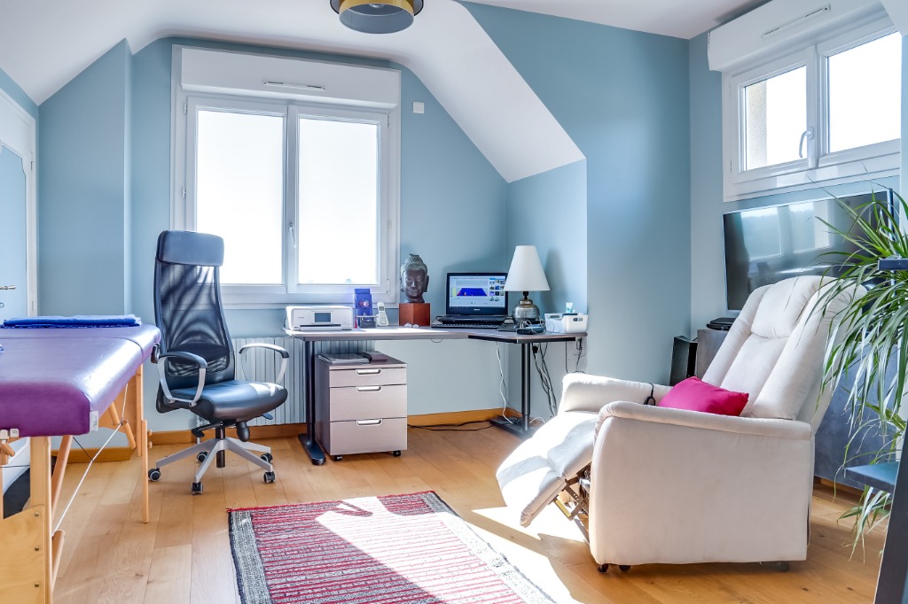 photo cabinet Dr Maria RIVERO CARDI - Neurofeedback Plélan