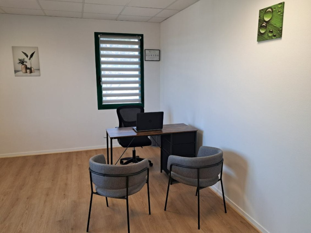 photo cabinet Be-Harmony St-Malo - Arrêter de fumer au laser !