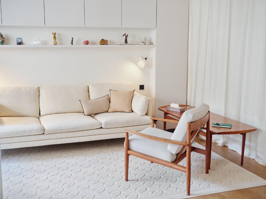 photo cabinet Lescroart