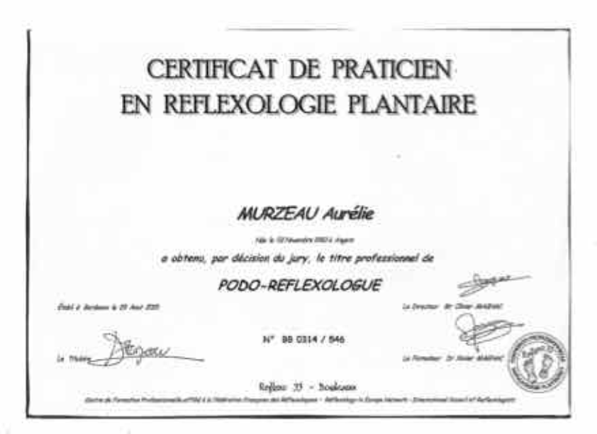 photo diplome AUREA Laser auriculaire Hypnose & Bien-être