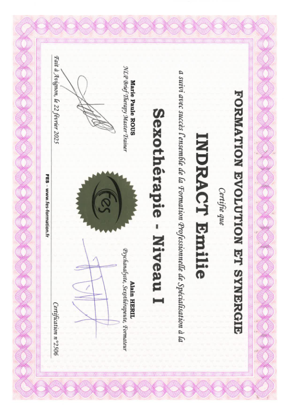 photo diplome Emilie INDRACT