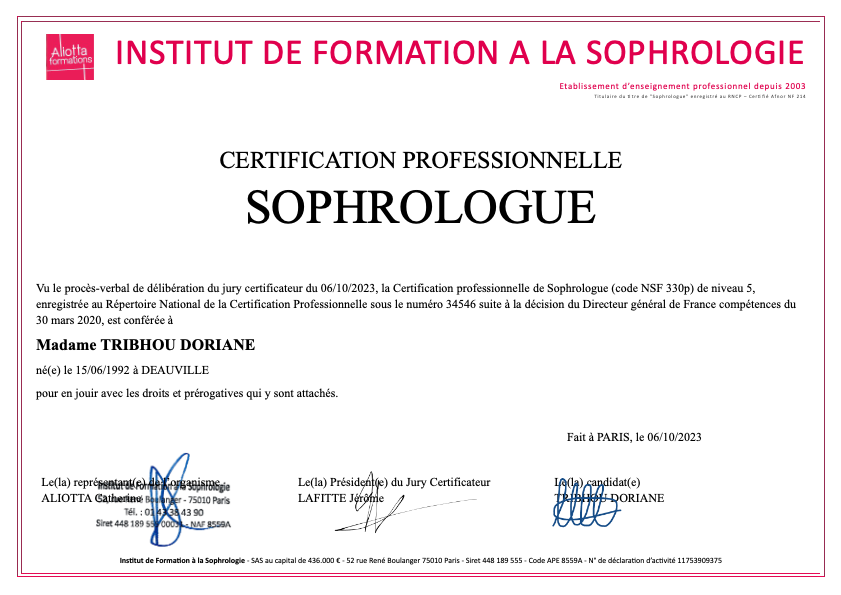 photo diplome Doriane Tribhou Sophrologue