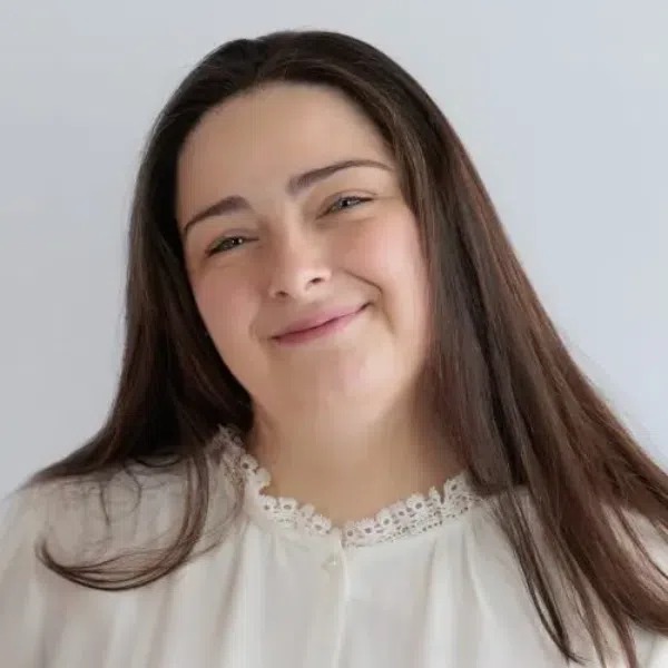 photo portrait Pauline Chaminade Hypnothérapeute