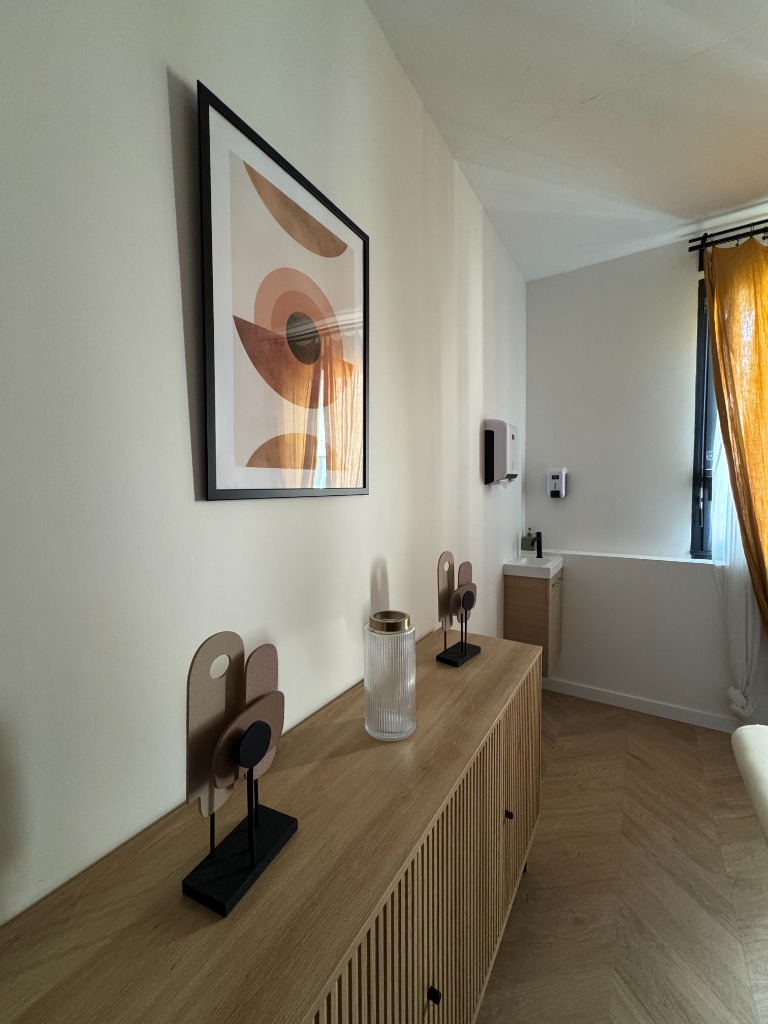 photo cabinet Léa Avara