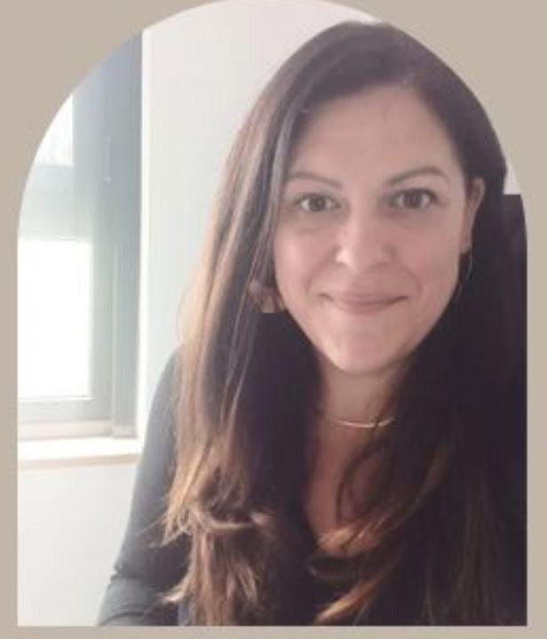 photo portrait Magaly Bourguignon Réflexologue le Cocon famillial