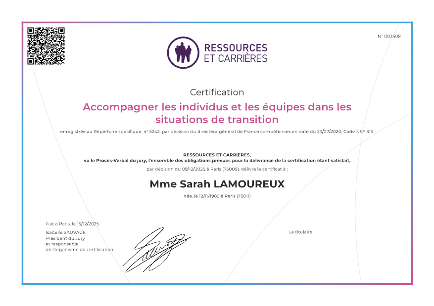 photo diplome Sarah Lamoureux 