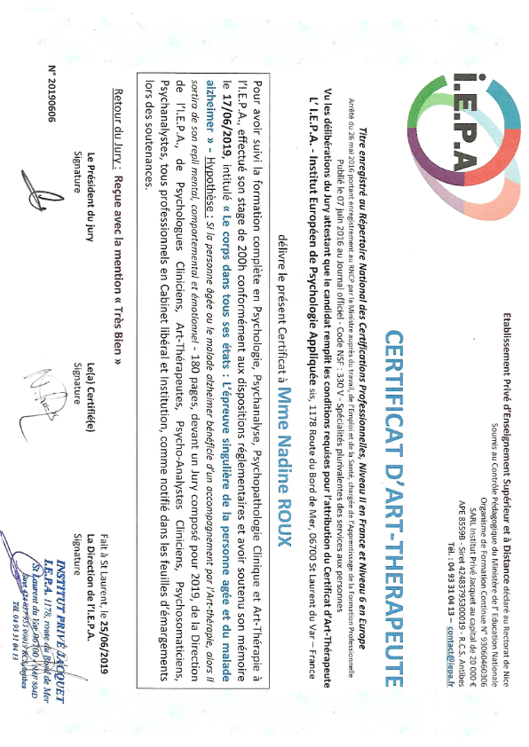 photo diplome Nadine Roux