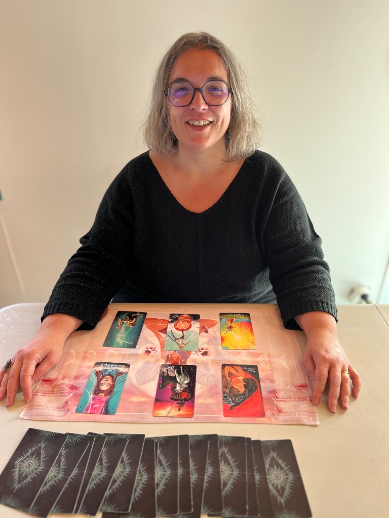 photo cabinet Marianne Soares - Tarologue  Cartomancienne