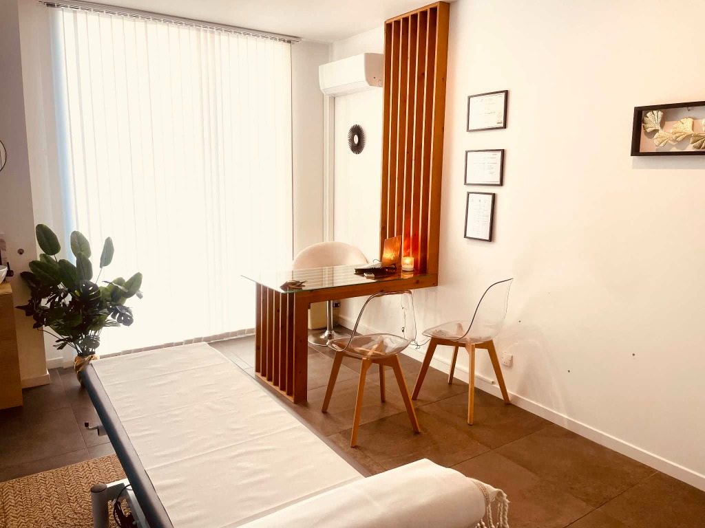 photo cabinet AGATHE LEONIE MIREILLE RICHARDEAU