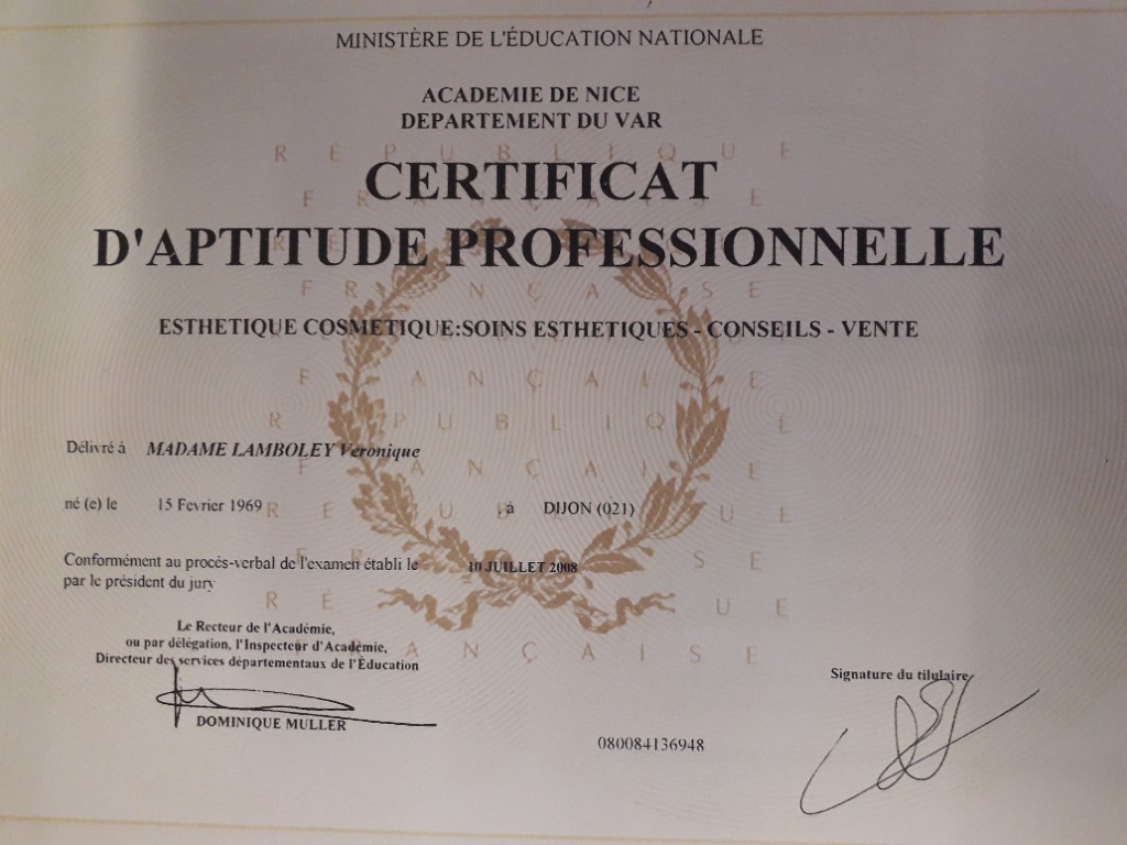 photo diplome Véronique Lamboley (Perle de beauté)858