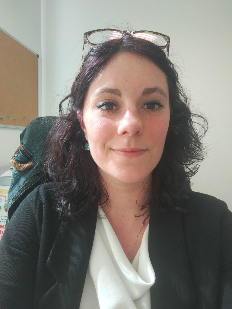 photo portrait Stonehouse Léa - Psychologue