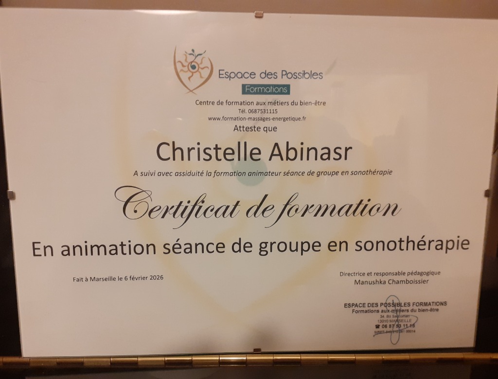 photo diplome Christelle ABINASR