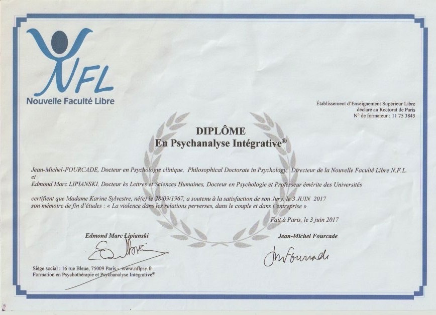 photo diplome Karine Sylvestre