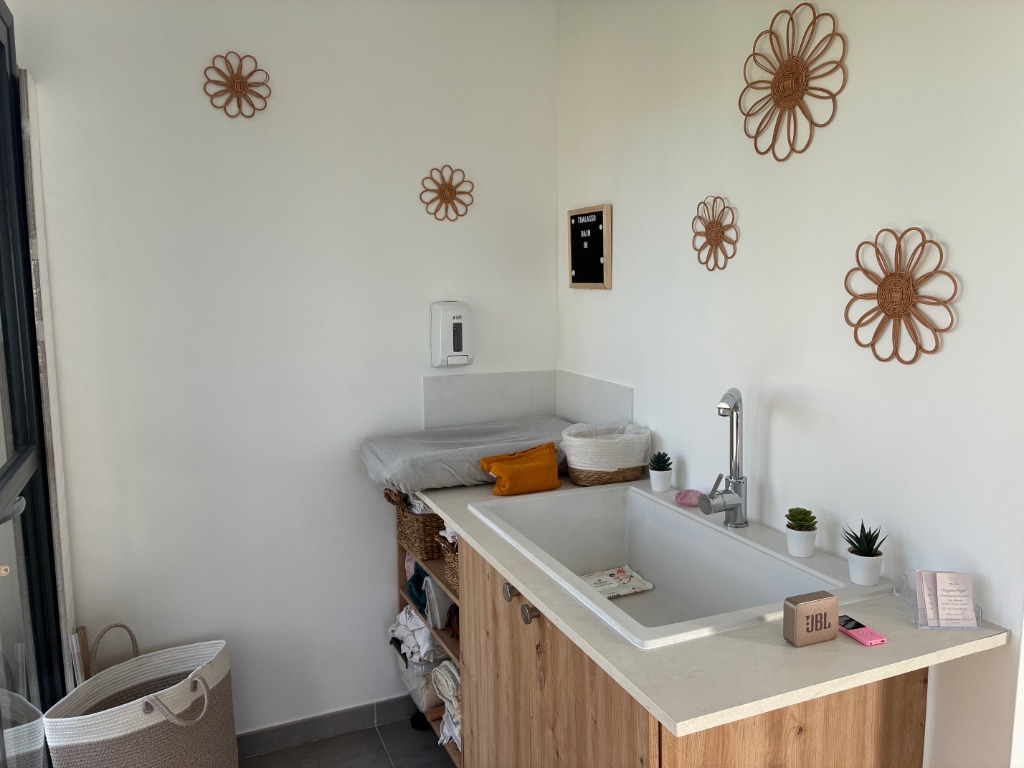 photo cabinet V. Bien - Naître