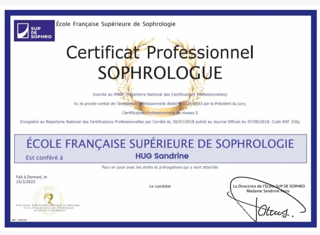 photo diplome Sandrine Hug Sophrologue et Thérapeute Holistique