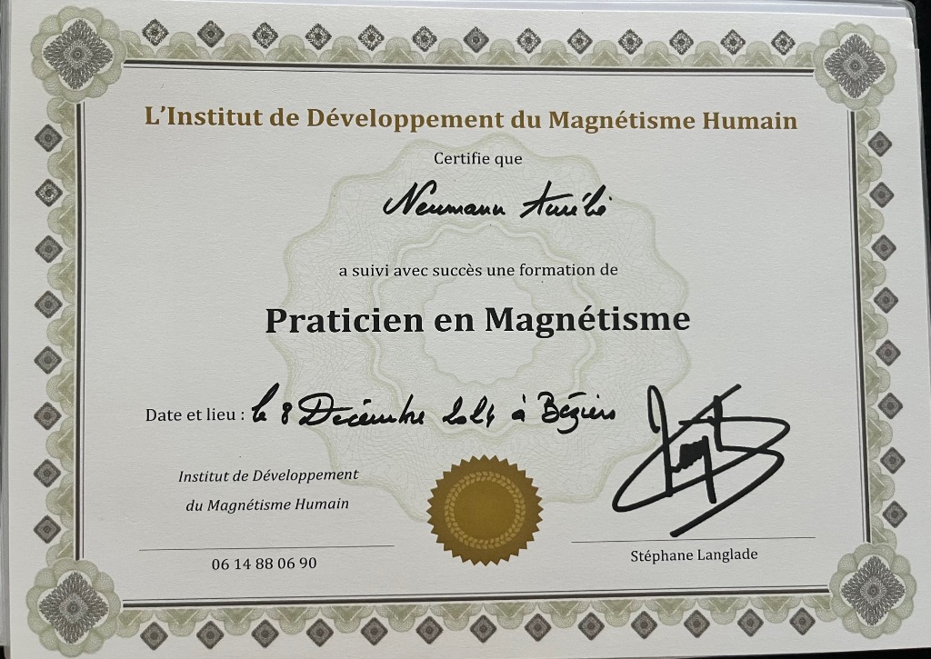 photo diplome Aurélie Denis        Sensi cosmétique et bien-être