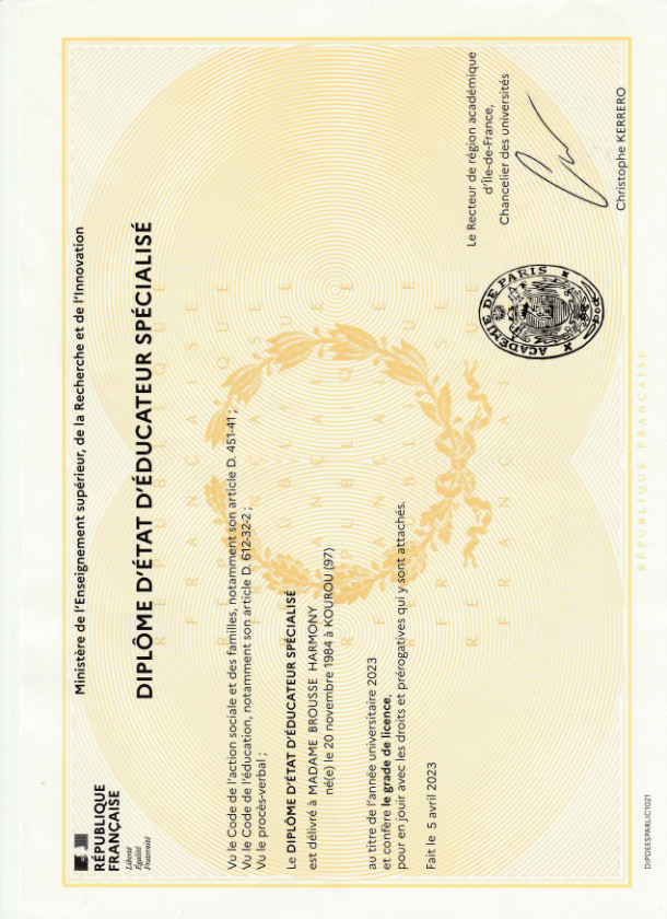 photo diplome Harmony Brousse - Form’HidaBle