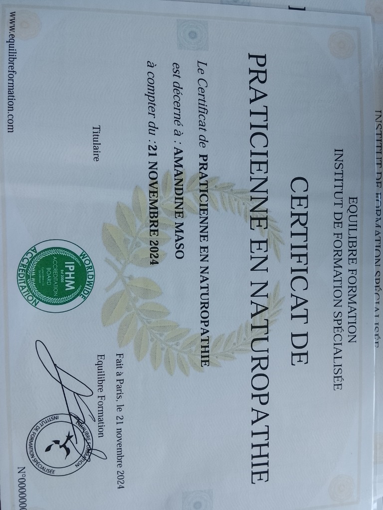 photo diplome Amandine Harmonie Intérieure 