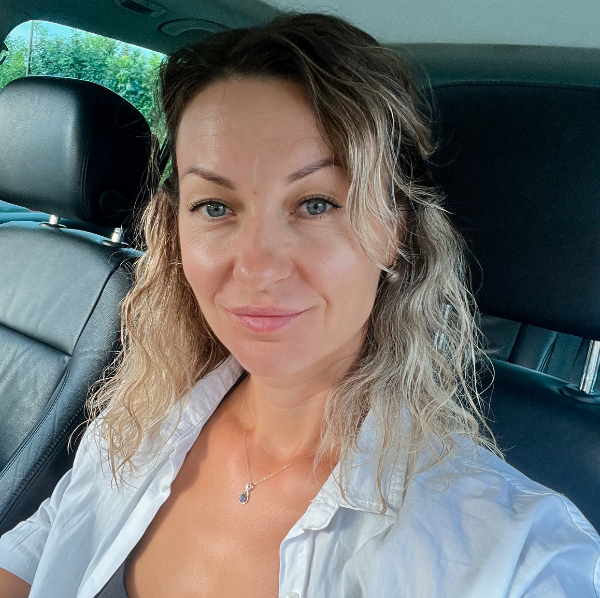 Iryna Kopta - masseuse professionnelle bien-être 