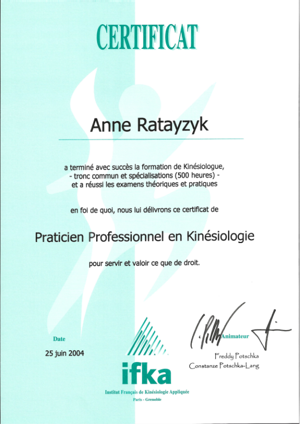 photo diplome Anne Ratayzyk Kinésiologue certifiée