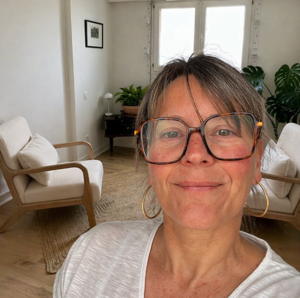 Hélène PRIOU