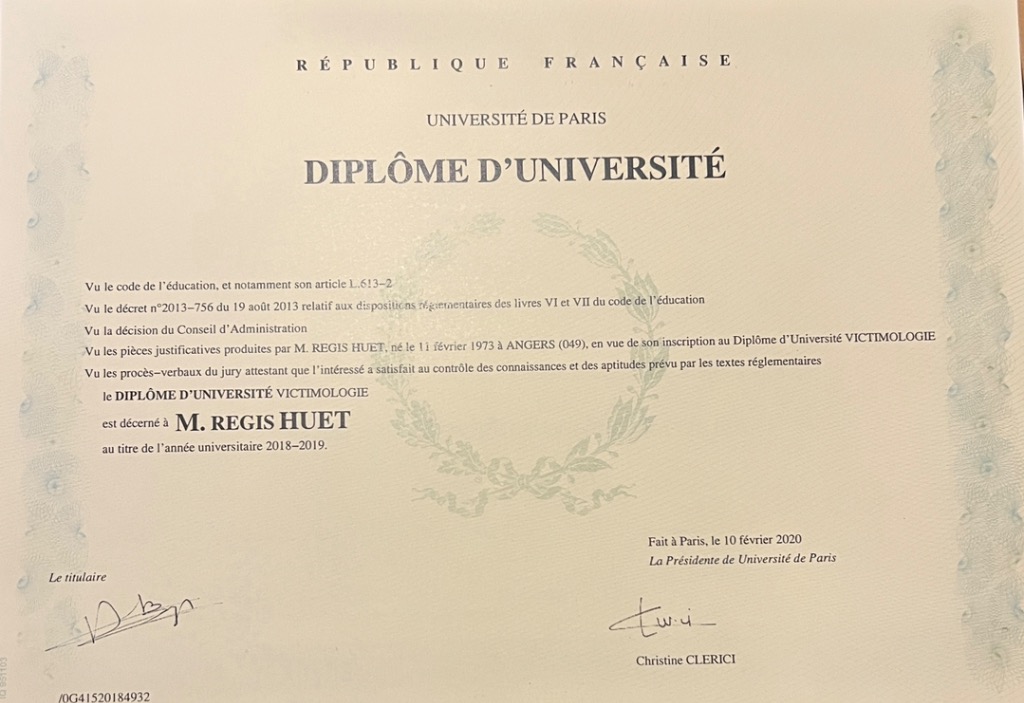 photo diplome Régis HUET