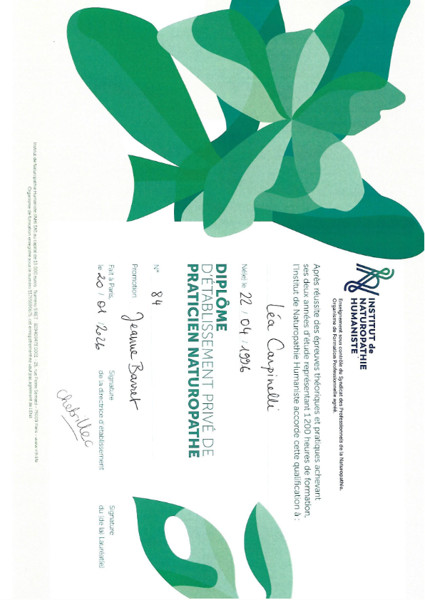 photo diplome Léa soins naturopathe