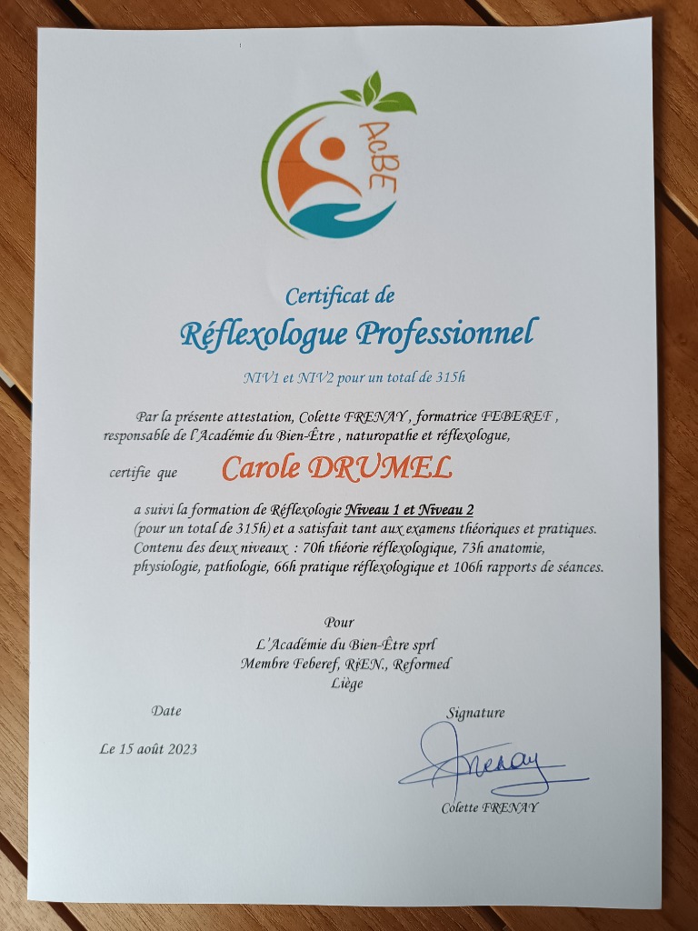 photo diplome Carole Drumel reflexogue 
