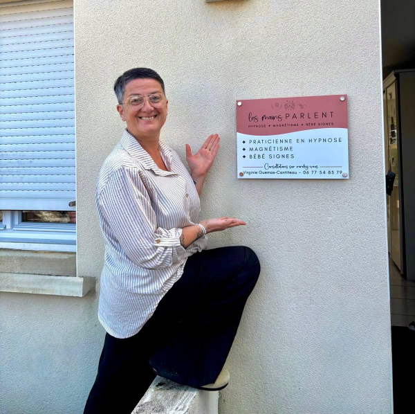 Les mains parlent 