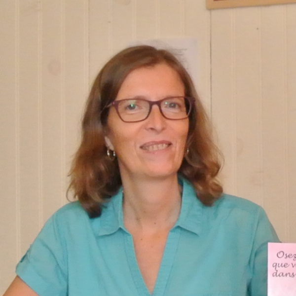 Bénédicte CAQUELARD