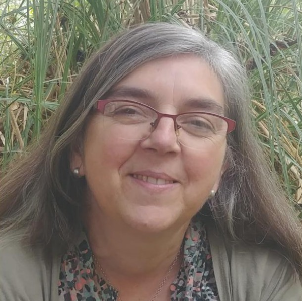 Yveline HARRIS