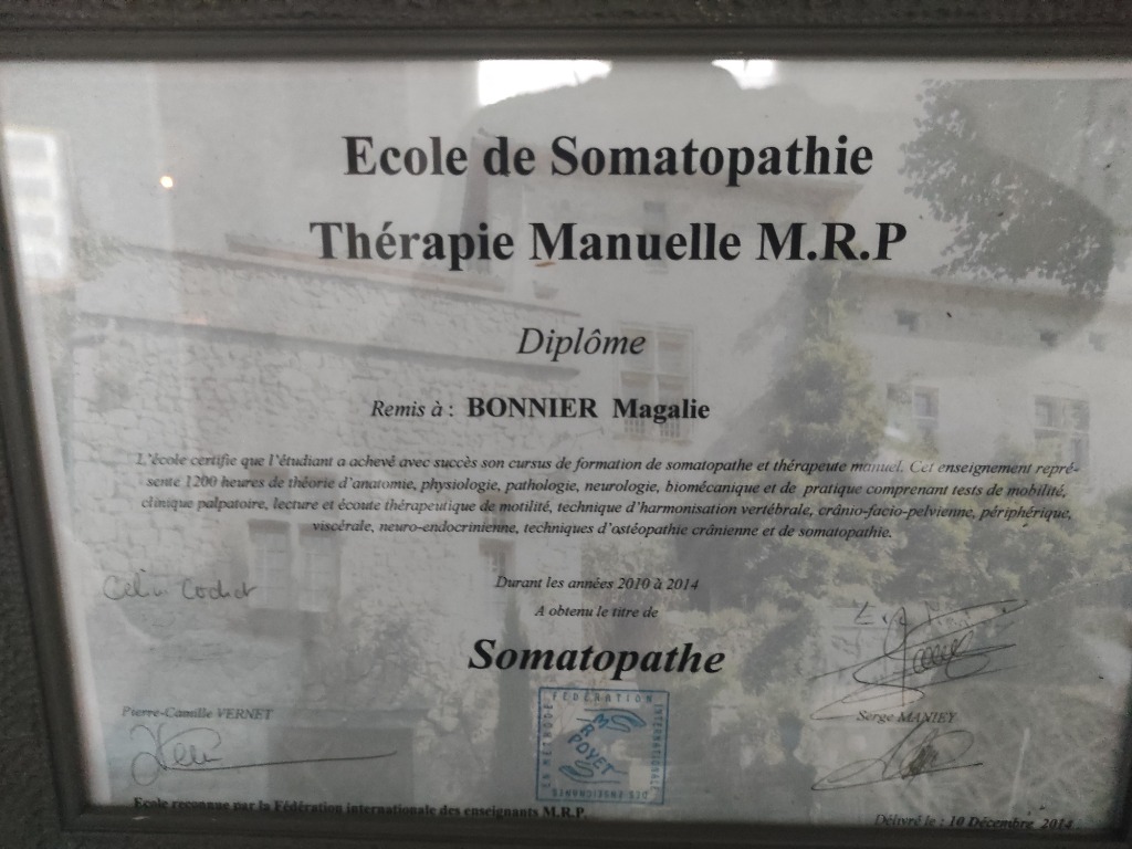 photo diplome Bezias  Magalie