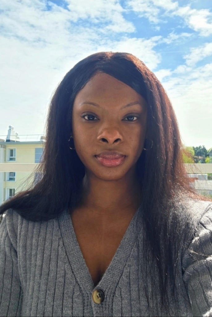 photo portrait SYLLA Mariam psychologue thérapeute