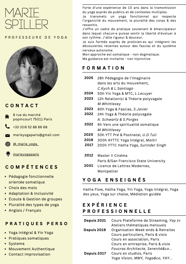 photo diplome Marie Yoga Paris