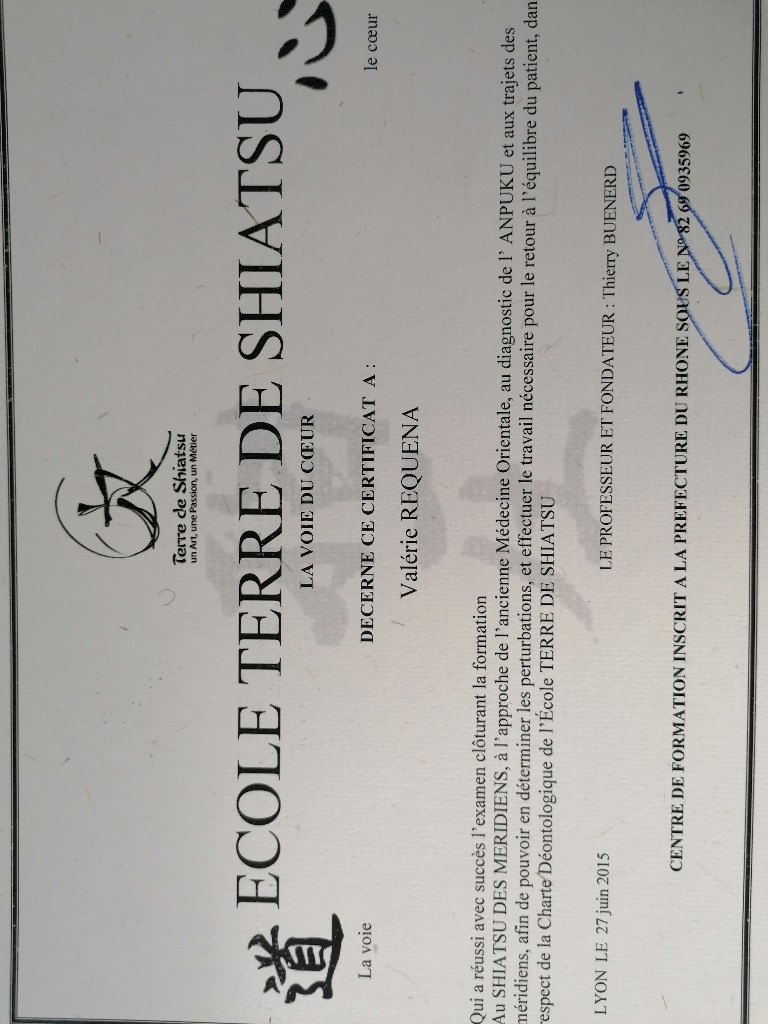 photo diplome REQUENA Valerie