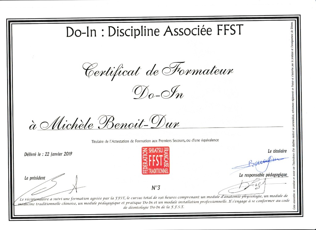 photo diplome BENOIT-DUR Michelle