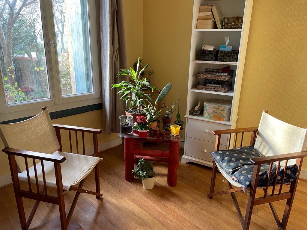 photo cabinet Luis F. TOBON CUELLAR