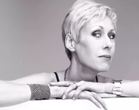 photo portrait Dana Devignot Dolores