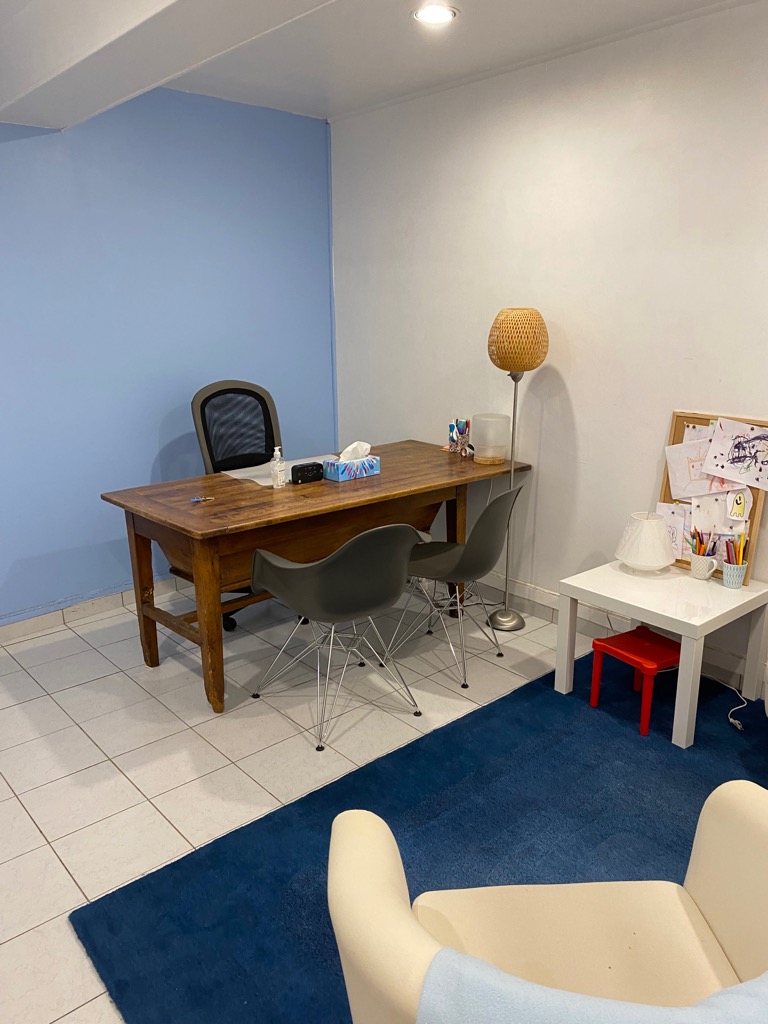 photo cabinet Kathleen Martin 