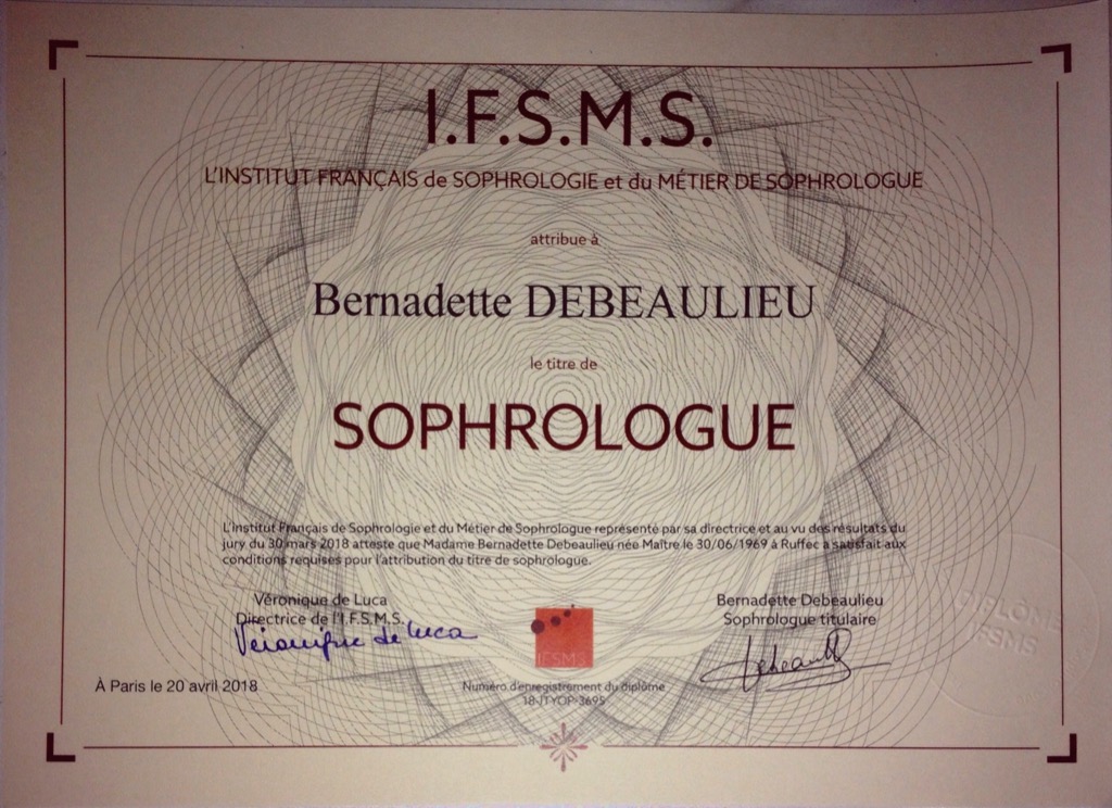 photo diplome Bernadette DEBEAULIEU