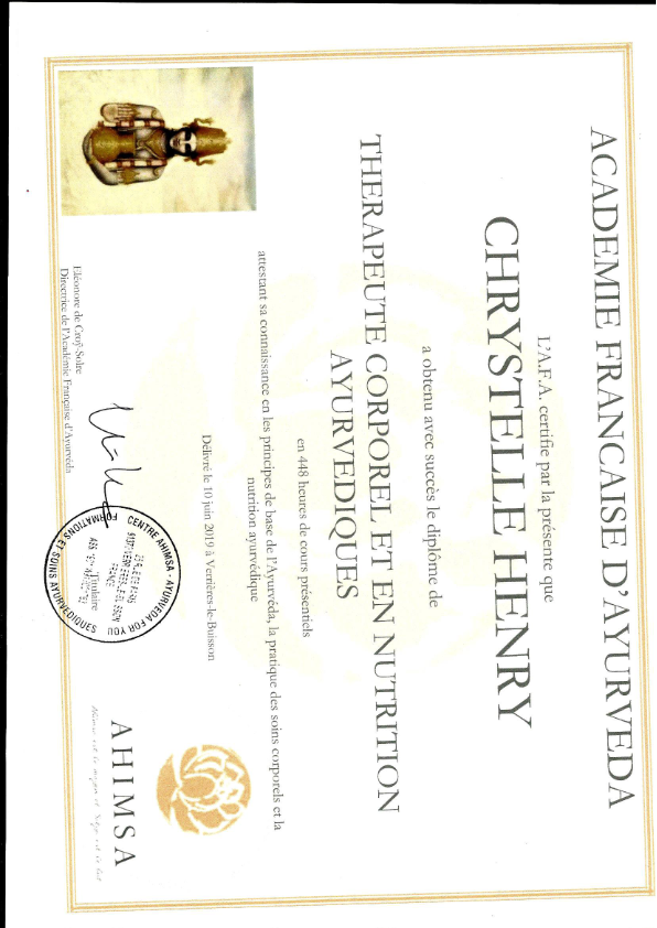 photo diplome Chrystelle Henry - SOUNDARI