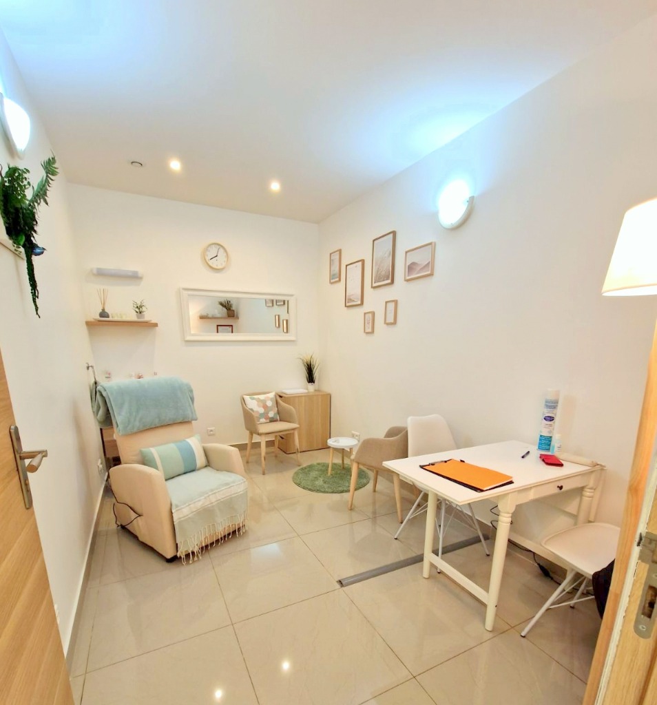 photo cabinet Nadia Hassoun